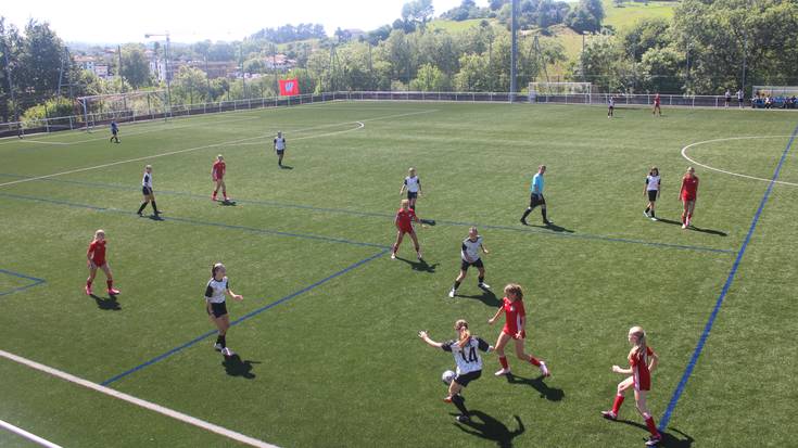 Usurbilgo jokalari eta zelaiak, datorren Donosti Cup txapelketan